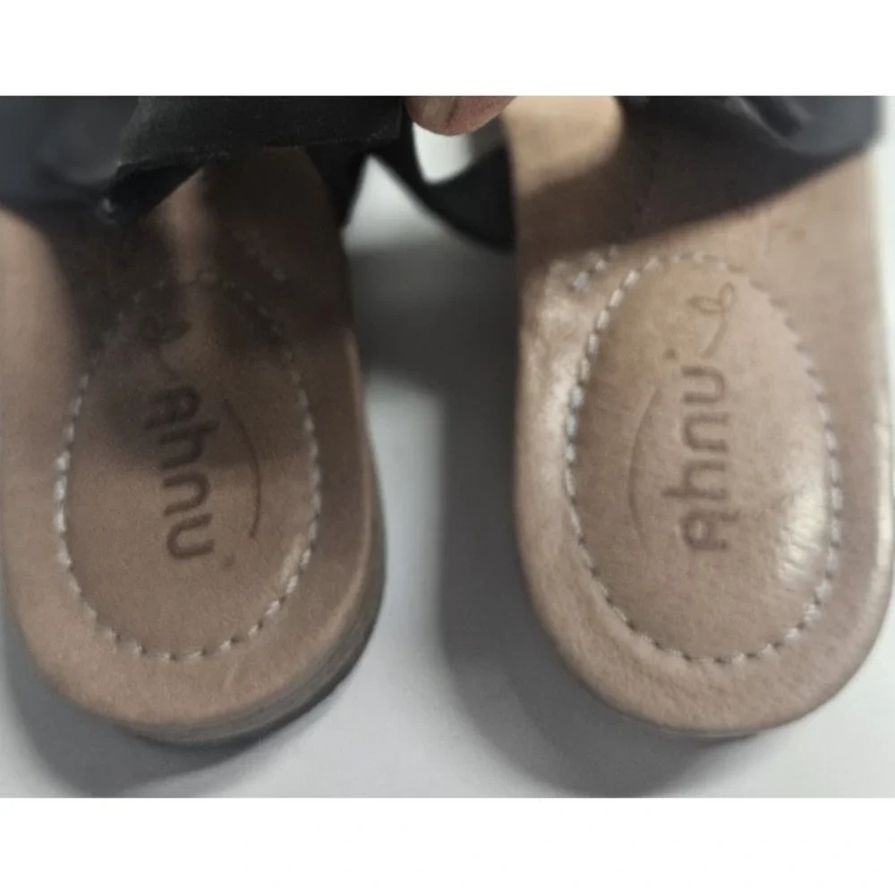 Ahnu Saratoga Size 10 Black‎ Tan Leather Sandals Strappy Gladiator Open Toe